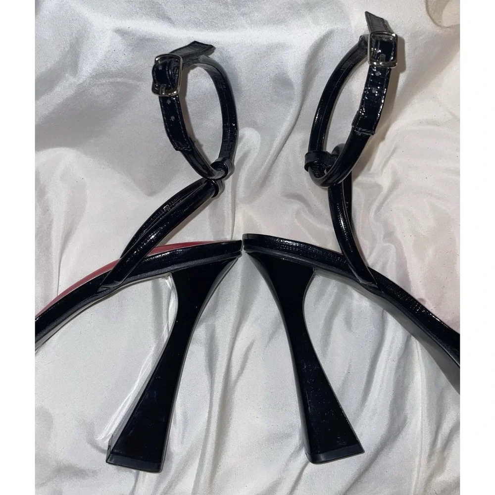 Unbranded black patent
